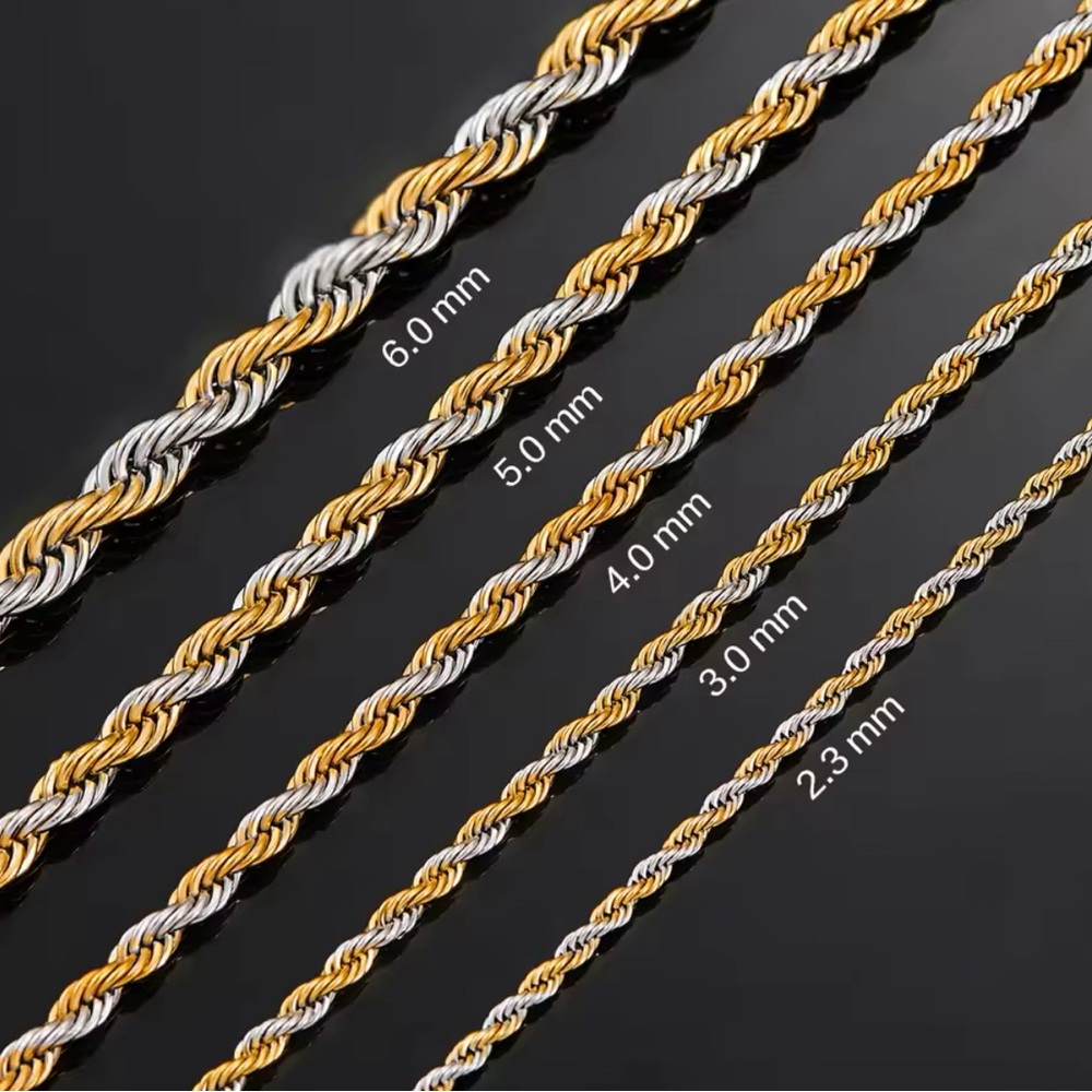 A simple but uniquely twisted chain with two precious metals combined stamped925